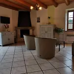 Grande Maison En Pierres Avec Jardin, Proche D'un Bourg Médiéval, Animaux Acceptés - Fr-1-582-161 Allègre