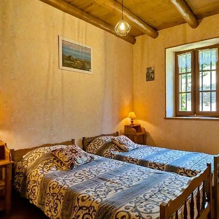 Σπίτι διακοπών Grande Maison En Pierres Avec Jardin, Proche D'un Bourg Medieval, Animaux Acceptes - Fr-1-582-161